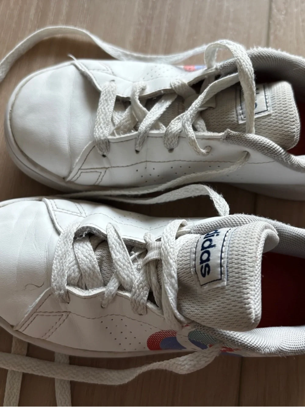 adidas White Sneakers with Red Insole and Multicolor Heel Logo